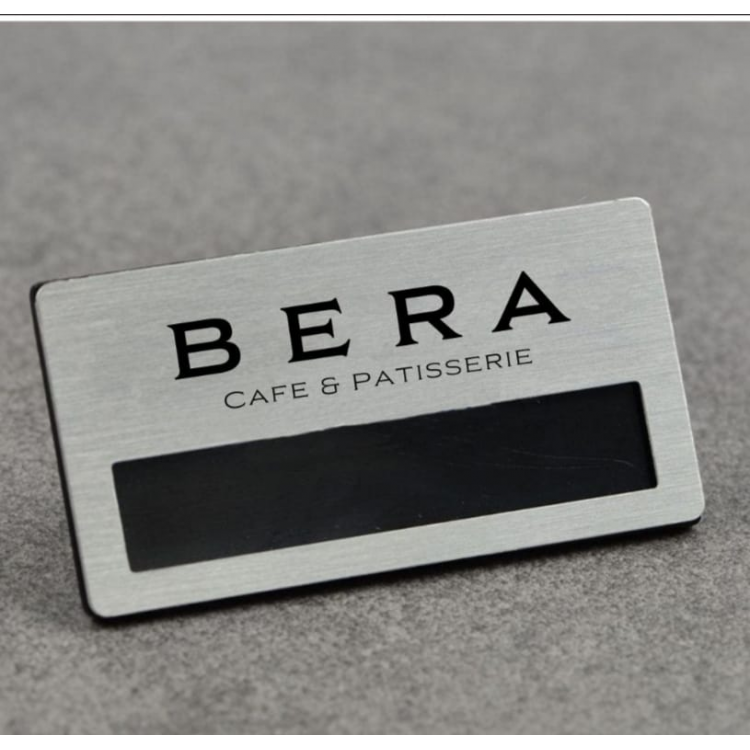 Eczane Yaka İsimlik Metal Gri 02